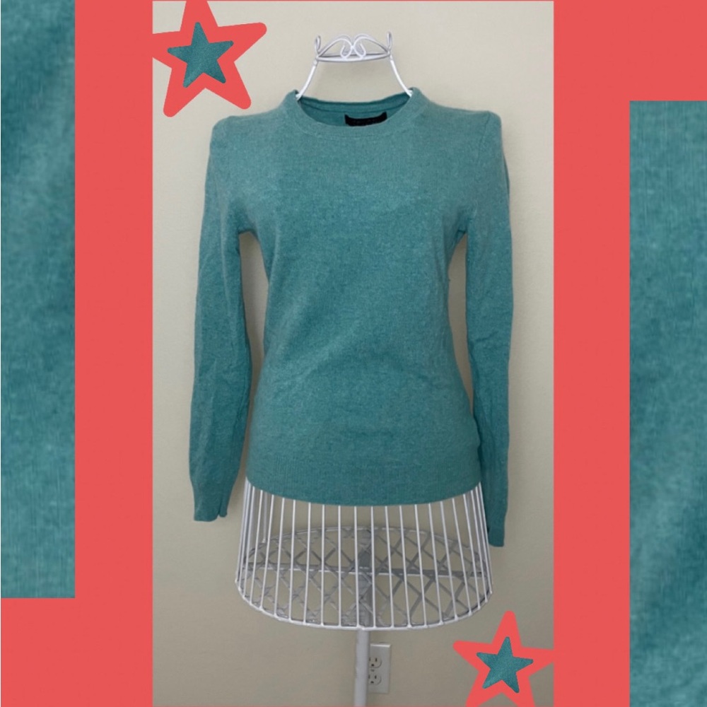 small blue tahari 100% 2-ply cashmere sweater